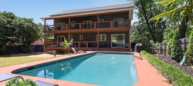 Chateaux Grande | Sleeps 14 | Private Pool in Stone Mountain