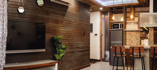 Chic 1BR Retreat: Steps to Rasfannu Beach & Malé’s Best in Malé