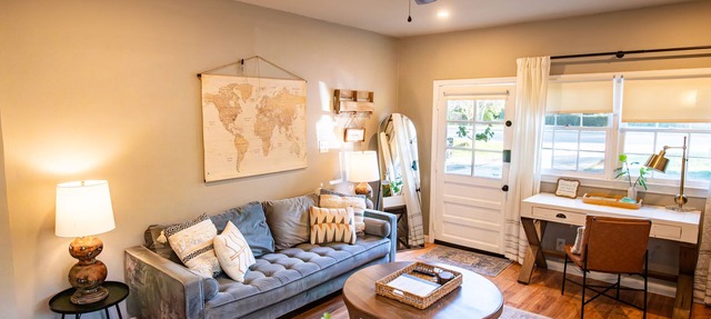 Clean, Private Guesthouse-9 min. to Downtown Charleston, 15 min. to FollyBeach! in Charleston
