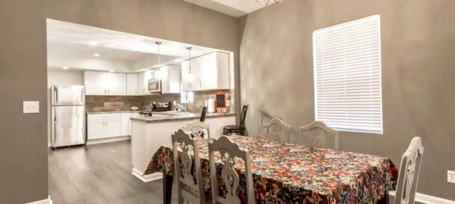 Completely updated home a few blocks from the Historic Independence Square in Independence