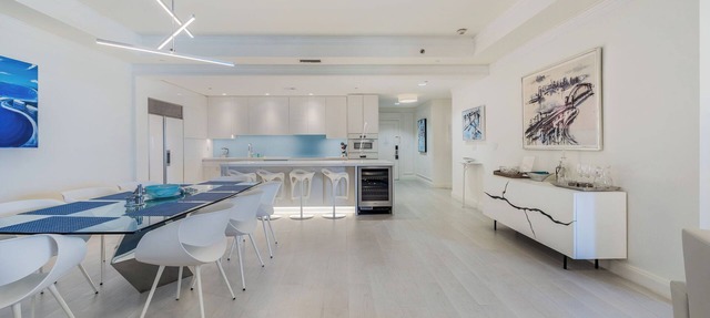 Contemporary Beachfront Residence at The Ritz-Carlton Resort, sleeps 6 in Seven Mile Beach