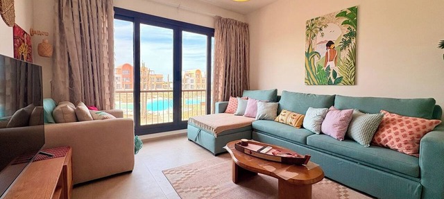 Cozy Boho 1BDR + Sofa Bed, Pool View in Kamaran in Hurghada
