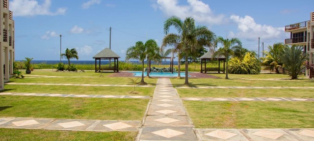 Crusoe Escape Villa in Crown Point