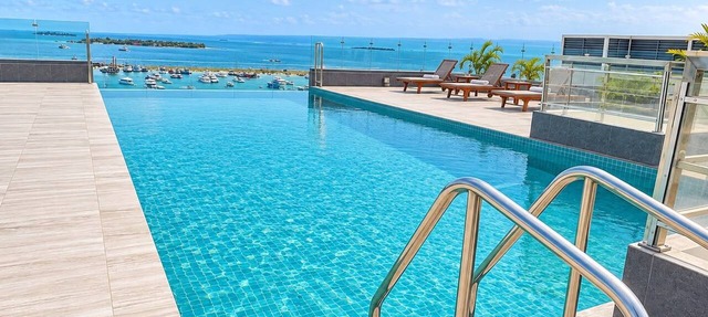 Deluxe Premium 2BR Apartment w/Pool at Hulhumale' in Malé