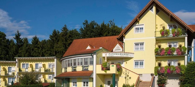 Doppelzimmer - Hotel "panoramahof" Ziegler in Bad Waltersdorf