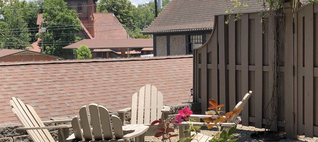 Downtown Asheville's Historic Biltmore Village; Griffin's Lair, shopping, walk. in Asheville