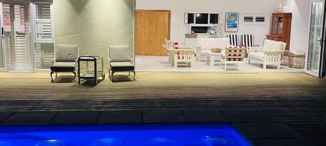 Dune has a pool 600m to Beach Robberg 5 in Plettenberg Bay