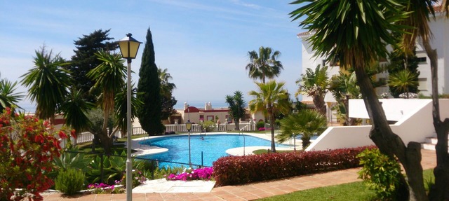 EASY WALK TO MAX BEACH LOVELY APT WI-FI STUNNING SEA/POOL VIEWS +ELEVATOR/LIFT in Riviera del so/l La cala