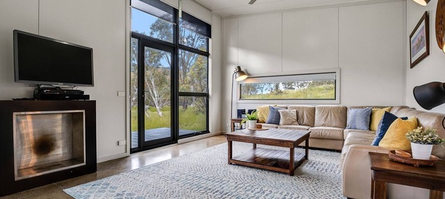 Ecocrackenback Luxe Chalet 3 in CRACKENBACK