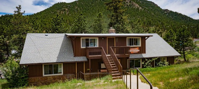 Estes Park Adventure Hostel in Estes Park