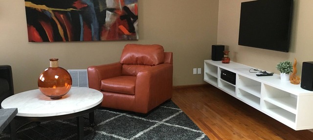 FREE INDOOR PARKING In The Heart Of Downtown Asheville! in Asheville