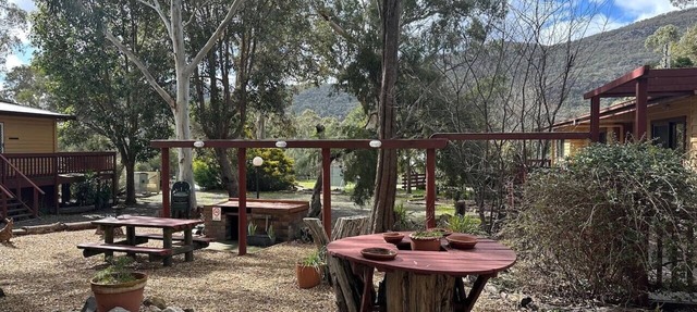 Froggy’s Quarters - Private Nature Retreat in Halls Gap