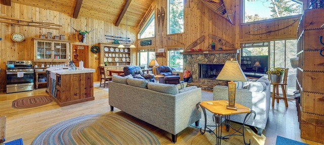 Game Room + Views: Cabin Near Purgatory Resort! in Durango