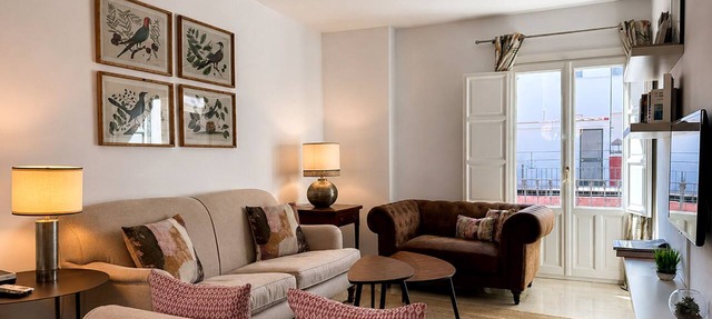 Genteel Home Iris - Two Bedroom Apartment, Sleeps 4 in Sevilla