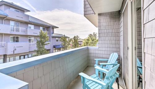 Grand Haven Condo w/Patio < 1 Mi to Downtown in Grand Haven