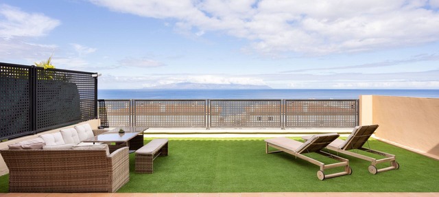 Great Ocean View Bungalow, terrace, BBQ, pool, garage, Sunset and sea view in Santiago del Teide
