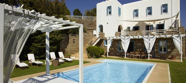 Infinite Serenity: Villa Etheria – 4 Bed Luxury, Private pool, Gym in Andros