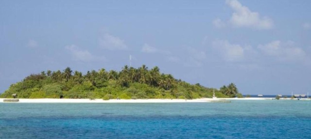 Island Resort Beach Bungalow, King, Full Board in Malé