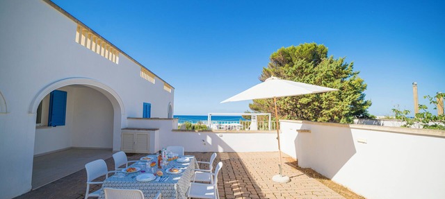 La Primula Apartment 3 with Sea-View, Salve, Italy in Salve