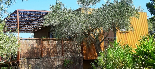 Large studio, between sea and mountains, on the Costa Dorada. in El Perello