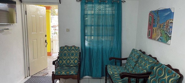 Lovely 1-bedroom apartment with AC in gorgeous Port Elizabeth in Port Elizabeth