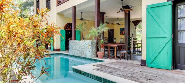 Lovely Riverfront Suite w/Balcony, WiFi, AC, Pool & Gorgeous View in San Ignacio