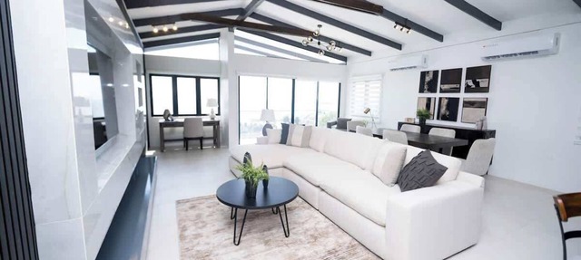 Luxury 3 BR, Ocean view, With Pool, 15 mins from POS in Carenage