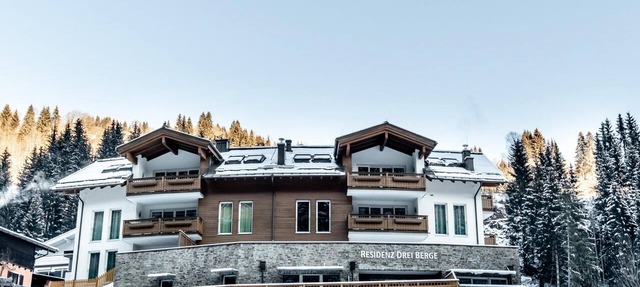 Luxury property with almost a ski-in/ski-out location in Saalbach-Hinterglemm
