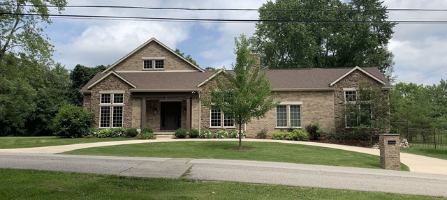 Luxury Upscale Home Adjacent To Notre Dame and Warren Golf in South Bend