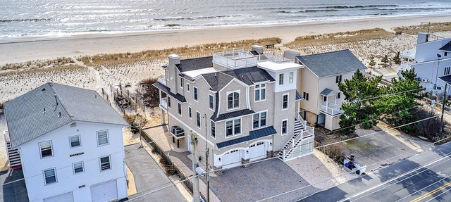 Majestic Ocean Front in Long Beach