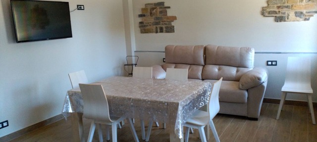 MARIA AINSA USANA APARTMENT in AINSA SOBRARBE
