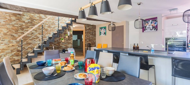 Modern duplex loft in the heart of Annecy's Old Town, accommodating 10 people in annecy