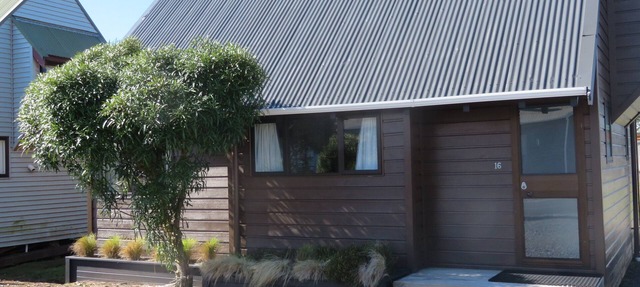 National Park Chalet. A perfect base for the Tongariro Crossing and cycling trai in National Park