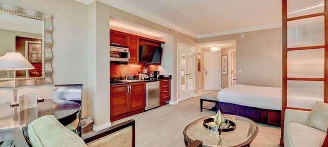 No Resort Fee | Strip Views, Pools & Parking in Las Vegas