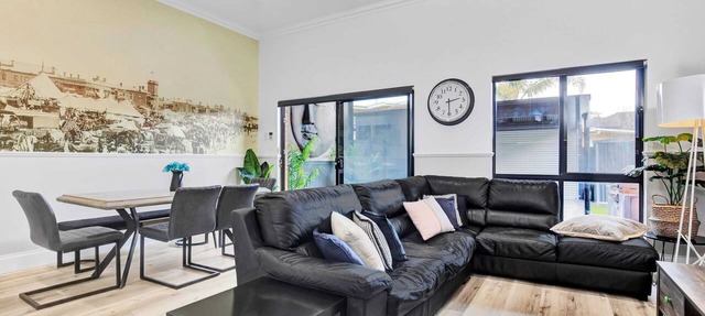 Noir Cottage | Glenelg North | 3BR | Netflix| BBQ in Glenelg North