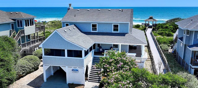 OCEANFRONT, Ocean Views, Hot Tub, Comm Pool -104, Shore Crew in Corolla