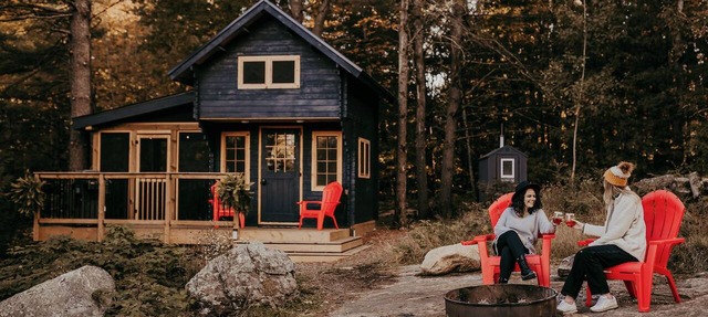 Off-Grid Getaway | Fireplace, BBQ & Patio in Gravenhurst