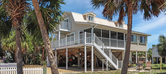 ☀️🌴Palmetto Breeze: Beach View Decks | Walk to the Beach | Outdoor Dining in Indian Pass