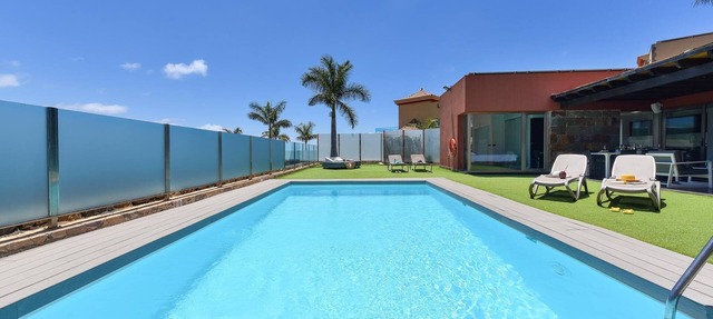 Par 4 Rental 20 Salobre by VillaGranCanaria in San Bartolomé de Tirajana