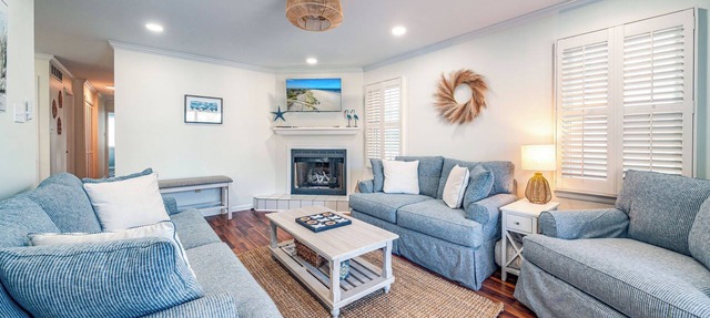 Pet-Friendly 3BR/2BA Condo w/Fireplace in OCNJ North End in Ocean City