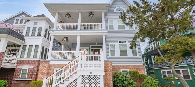 Queen of Wesley, 1st flr, Between Boards/beach & downtown, 6+ Bedrms, Sleeps 18+ in Ocean City