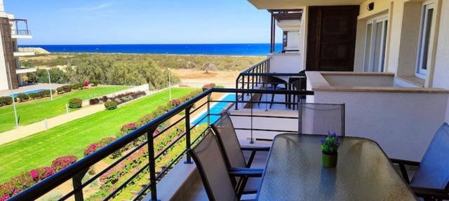 Relaxing Beachfront Apartment in Cayirova