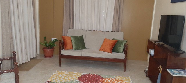 Rosa's Apartment - Clean, Comfort and Convenience in Kingstown
