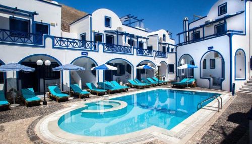 Roula Villa Studios & Apartments in Perissa
