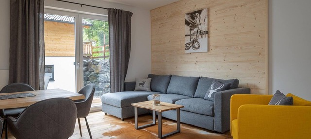 Ski-in chalet with hot tub and sauna in Turracherhöhe