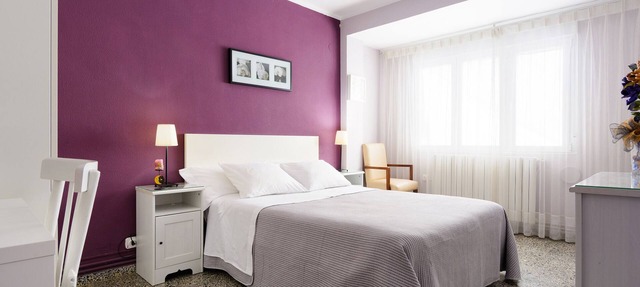 Spacious and bright apartment next to the Pilar in Zaragoza