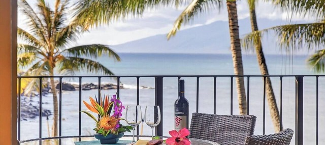 Steps From Snorkeling, Sunsets & Serenity in Lahaina
