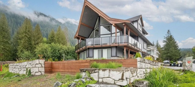 Steps From The Lake With Water & Mountain Views in Hope