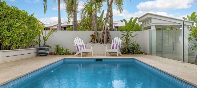 Stunning Alex Heads Beach House - Dog Friendly in Mooloolaba Region