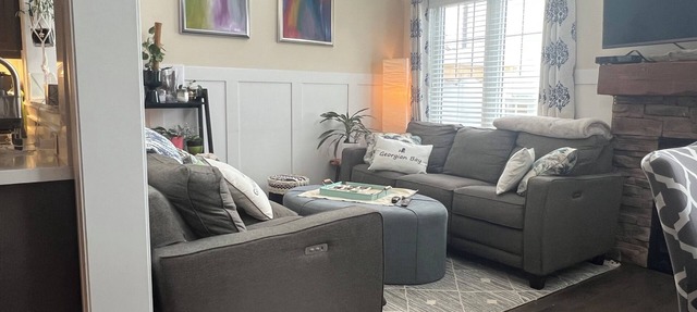 Stunning Muskoka Oak Bay Golf Course - Port Severn Townhouse sleeps 8 free wifi in Port Severn